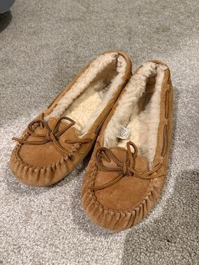 ugg moccasins chestnut